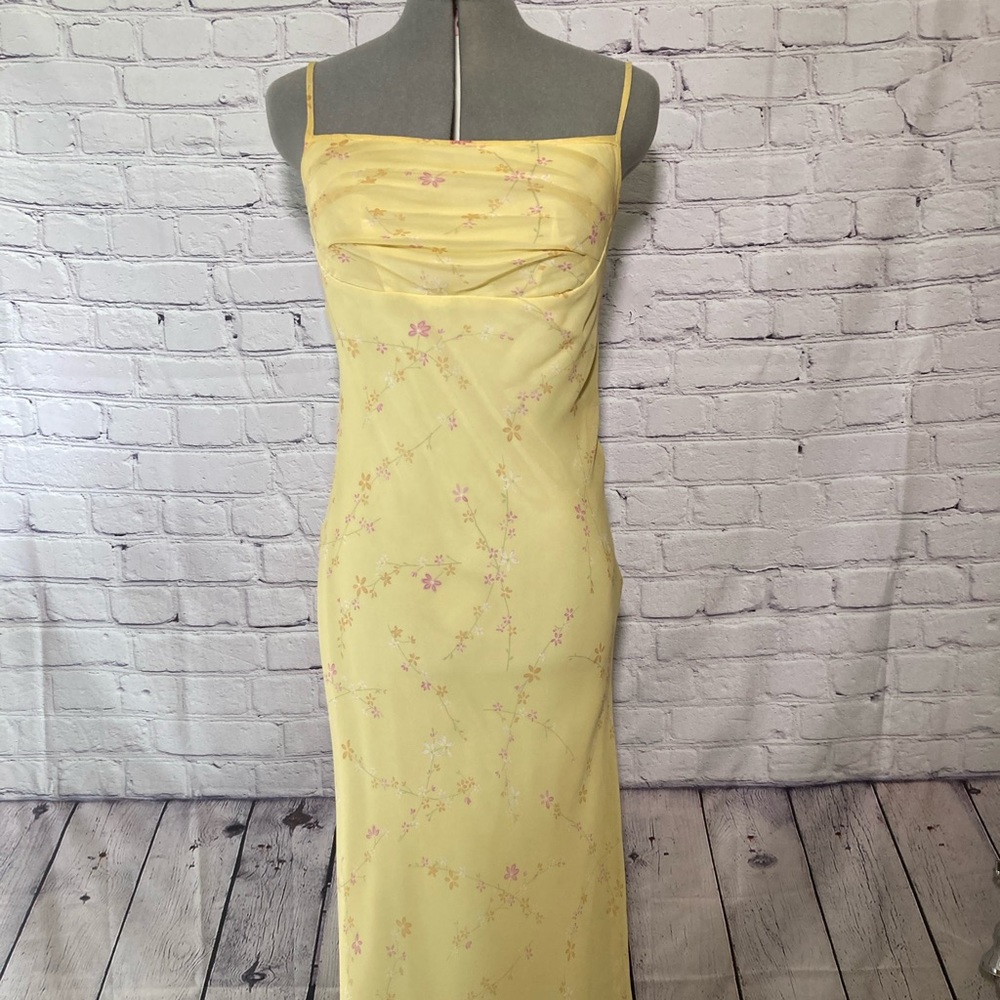 Vintage Pretty floral summer dress